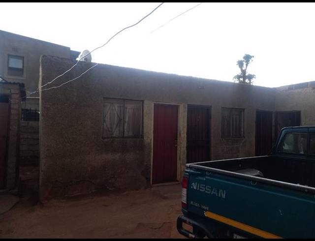 2 BEDROOM HOUSE FOR SALE IN CHLOORKOP